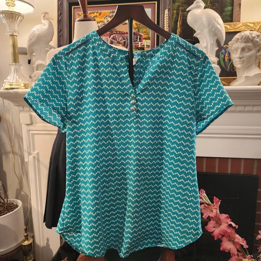 Christopher & Banks Teal Zigzag Short Sleeve Henley Blouse Small Altered